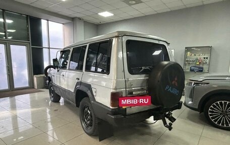 Mitsubishi Pajero III рестайлинг, 1989 год, 345 000 рублей, 3 фотография