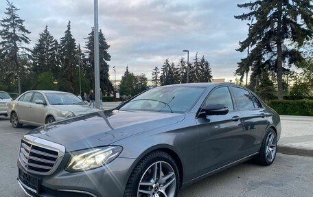 Mercedes-Benz E-Класс, 2017 год, 3 120 000 рублей, 2 фотография