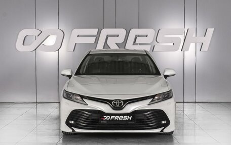 Toyota Camry, 2018 год, 2 070 000 рублей, 3 фотография
