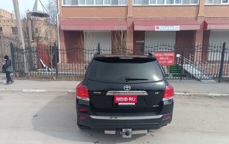 Toyota Highlander III, 2011 год, 2 000 000 рублей, 5 фотография