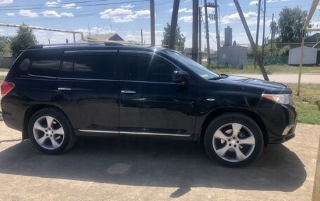 Toyota Highlander III, 2011 год, 2 000 000 рублей, 19 фотография