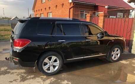 Toyota Highlander III, 2011 год, 2 000 000 рублей, 18 фотография