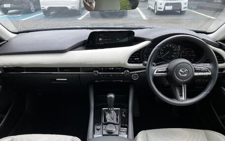 Mazda 3, 2022 год, 1 210 001 рублей, 9 фотография