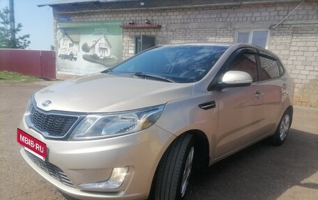 KIA Rio III рестайлинг, 2013 год, 660 000 рублей, 1 фотография