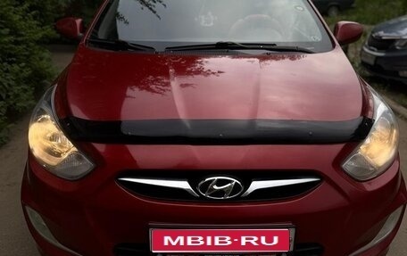 Hyundai Solaris II рестайлинг, 2012 год, 720 000 рублей, 1 фотография