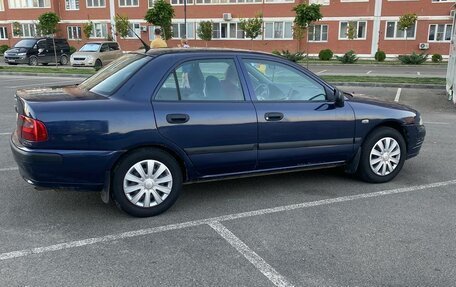 Mitsubishi Carisma I, 2002 год, 300 000 рублей, 3 фотография