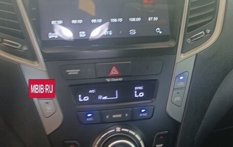 Hyundai Santa Fe III рестайлинг, 2017 год, 2 800 000 рублей, 10 фотография