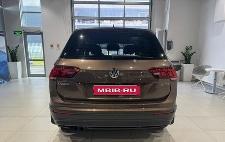 Volkswagen Tiguan II, 2020 год, 2 435 000 рублей, 5 фотография