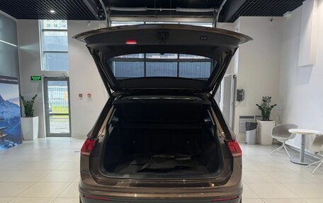 Volkswagen Tiguan II, 2020 год, 2 435 000 рублей, 7 фотография