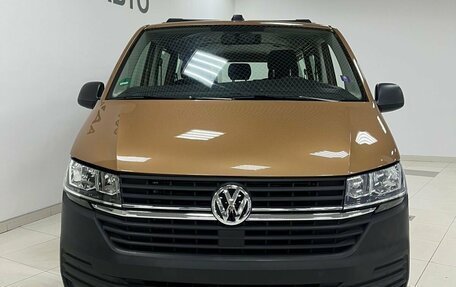 Volkswagen Transporter T6 рестайлинг, 2021 год, 3 480 000 рублей, 2 фотография