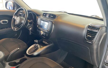 KIA Soul II рестайлинг, 2019 год, 1 570 000 рублей, 30 фотография