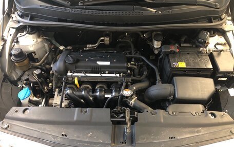 Hyundai Solaris II рестайлинг, 2016 год, 949 000 рублей, 24 фотография