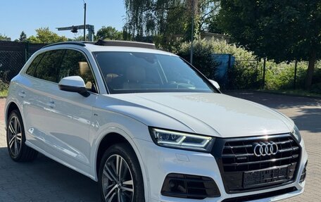 Audi Q5, 2019 год, 2 555 000 рублей, 15 фотография