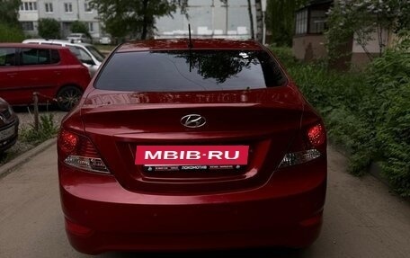 Hyundai Solaris II рестайлинг, 2012 год, 720 000 рублей, 3 фотография