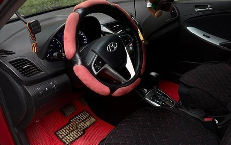 Hyundai Solaris II рестайлинг, 2012 год, 720 000 рублей, 14 фотография