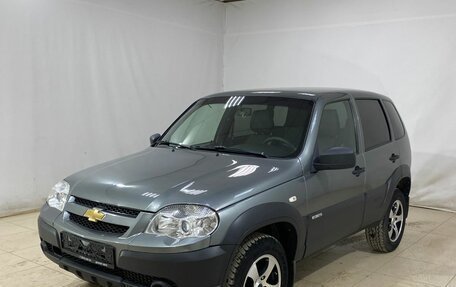 Chevrolet Niva I рестайлинг, 2018 год, 820 000 рублей, 3 фотография