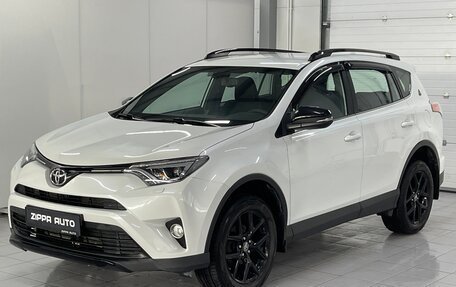 Toyota RAV4, 2018 год, 2 799 000 рублей, 3 фотография