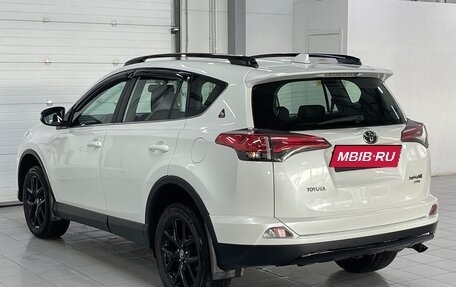 Toyota RAV4, 2018 год, 2 799 000 рублей, 6 фотография