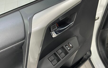 Toyota RAV4, 2018 год, 2 799 000 рублей, 22 фотография