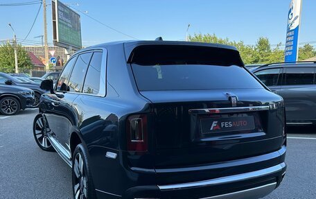 Rolls-Royce Cullinan, 2019 год, 27 990 000 рублей, 5 фотография