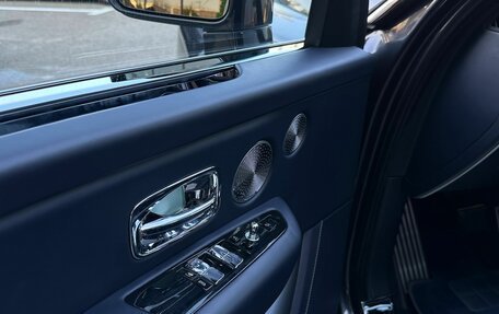 Rolls-Royce Cullinan, 2019 год, 27 990 000 рублей, 14 фотография