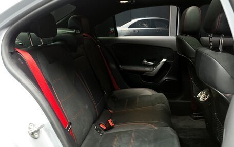 Mercedes-Benz A-Класс AMG, 2022 год, 3 092 800 рублей, 12 фотография