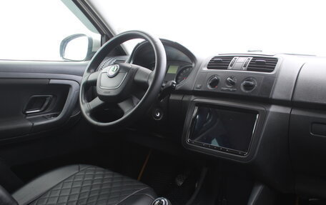 Skoda Fabia II, 2011 год, 560 000 рублей, 14 фотография
