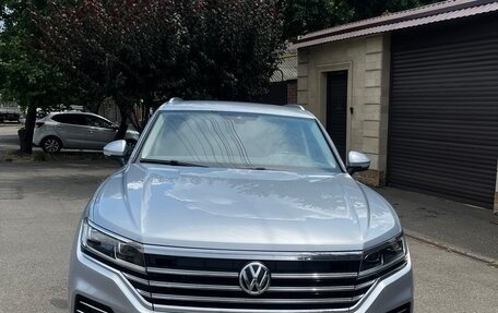 Volkswagen Touareg III, 2018 год, 3 800 000 рублей, 3 фотография