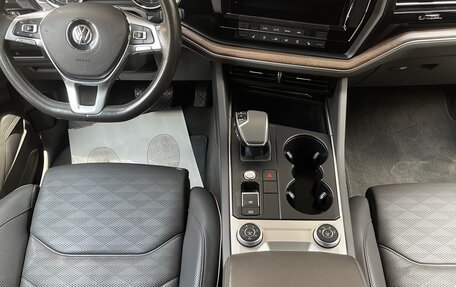 Volkswagen Touareg III, 2018 год, 3 800 000 рублей, 22 фотография