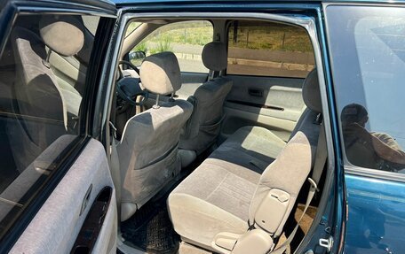Toyota Gaia, 1998 год, 379 999 рублей, 11 фотография
