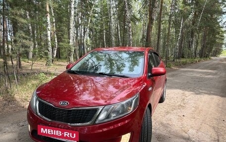 KIA Rio III рестайлинг, 2011 год, 740 000 рублей, 2 фотография