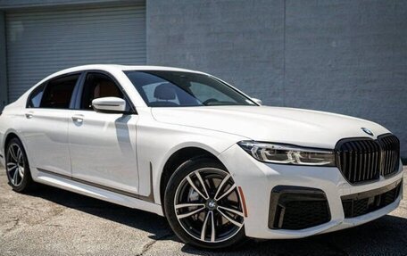 BMW 7 серия, 2022 год, 8 325 000 рублей, 2 фотография