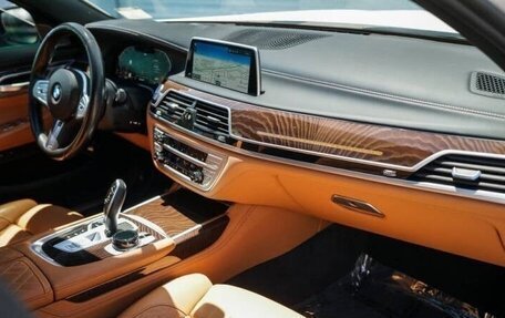 BMW 7 серия, 2022 год, 8 325 000 рублей, 13 фотография