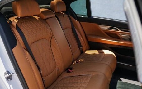 BMW 7 серия, 2022 год, 8 325 000 рублей, 15 фотография