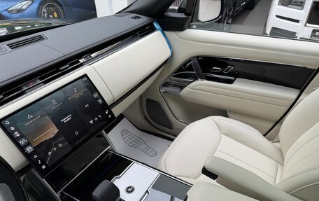 Land Rover Range Rover IV рестайлинг, 2025 год, 24 999 000 рублей, 30 фотография