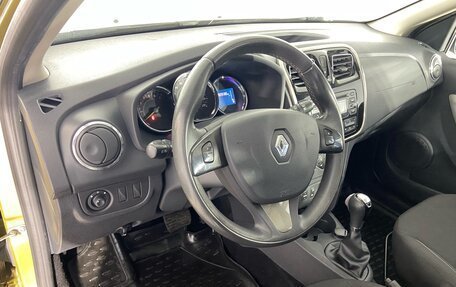 Renault Sandero II рестайлинг, 2016 год, 915 000 рублей, 12 фотография