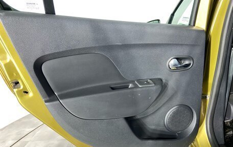 Renault Sandero II рестайлинг, 2016 год, 915 000 рублей, 17 фотография