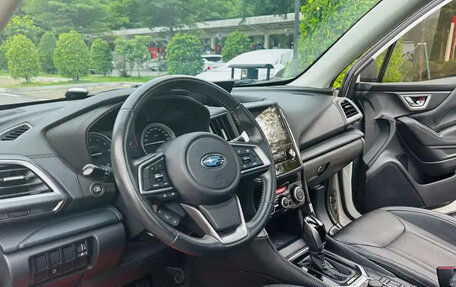 Subaru Forester, 2020 год, 2 050 000 рублей, 9 фотография