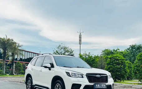 Subaru Forester, 2020 год, 2 050 000 рублей, 3 фотография