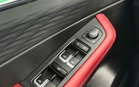 Geely Coolray I, 2024 год, 2 175 000 рублей, 16 фотография