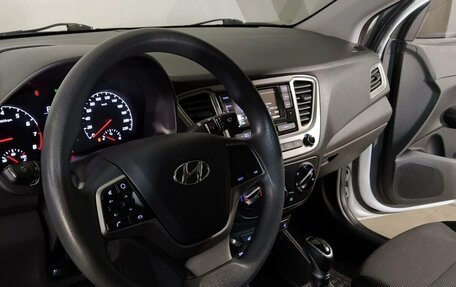 Hyundai Solaris II рестайлинг, 2021 год, 1 489 000 рублей, 8 фотография