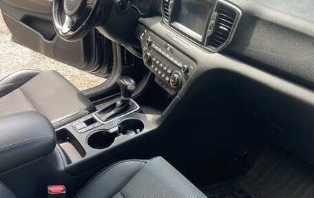 KIA Sportage IV рестайлинг, 2018 год, 2 350 000 рублей, 17 фотография