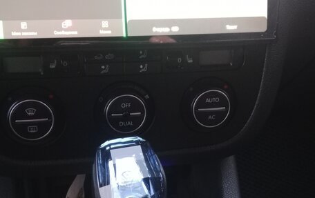 Volkswagen Jetta VI, 2008 год, 460 000 рублей, 4 фотография