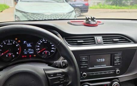 KIA Rio IV, 2021 год, 1 980 000 рублей, 8 фотография