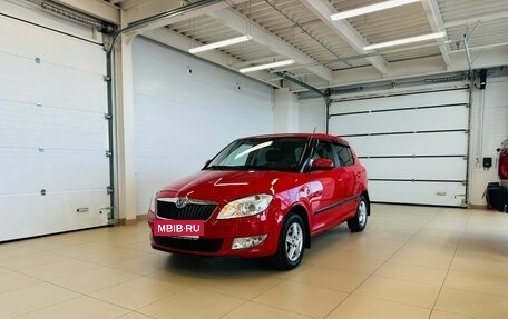 Skoda Fabia II, 2012 год, 999 999 рублей, 2 фотография