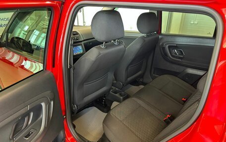Skoda Fabia II, 2012 год, 999 999 рублей, 18 фотография
