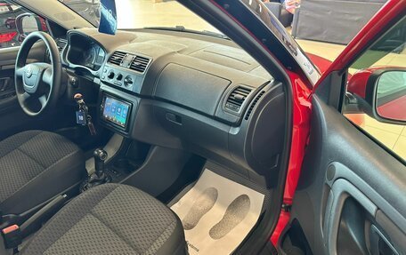Skoda Fabia II, 2012 год, 999 999 рублей, 12 фотография
