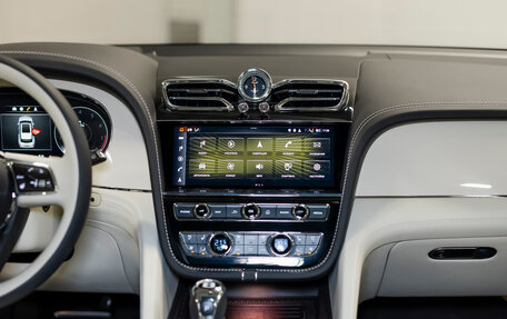 Bentley Bentayga I, 2024 год, 33 990 000 рублей, 18 фотография