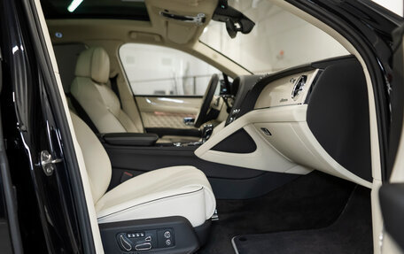 Bentley Bentayga I, 2024 год, 33 990 000 рублей, 28 фотография