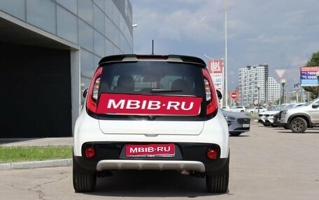 KIA Soul II рестайлинг, 2019 год, 1 850 000 рублей, 6 фотография